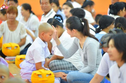 ภาพ No.133330:พิธีบรรพชาสามเณร ในโครงการบรรพชาสามเณร ฟื้นฟูพระพุทธศาสนาทั่วไทย ณ ศูนย์ปฏิบัติธรรมจันทบุรี วันพุธที่ 3 เมษายน พ.ศ. 2567