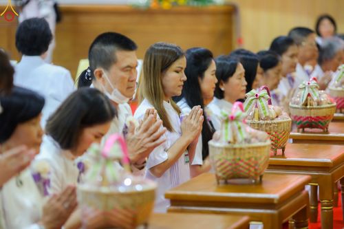 ภาพ No.89737:พิธีวางแผ่นจารึกชื่อ เพื่อนำไปประดิษฐานไว้ในฐานองค์พระประธาน เนื่องในโอกาสครบรอบ 10 ปี ศูนย์ปฏิบัติธรรมนครราชสีมา วันอาทิตย์ที่ 24 กันยายน พ.ศ. 2566