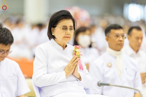 ภาพ No.187996:พิธีบูชาข้าวพระ วันขึ้นปีใหม่ 2568 ณ วัดพระธรรมกาย จ.ปทุมธานี วันที่ 1 มกราคม พ.ศ. 2568