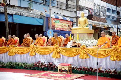 ภาพ No.245229:วันอาทิตย์ที่ 14 กันยายน พ.ศ. 2568 ตักบาตรพระ 555 รูป มหากุศล  น้อมถวายเป็นพุทธบูชา ณ หอนาฬิกาเบตง อ.เบตง จ.ยะลา