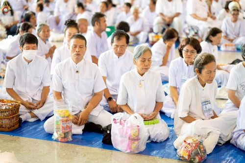 ภาพ No.263880:วันอาทิตย์ที่ 2 พฤศจิกายน พ.ศ. 2568 พิธีตักบาตรอาทิตย์ต้นเดือน ณ บ้านแก้วเรือนทองคุณยายฯ วัดพระธรรมกาย