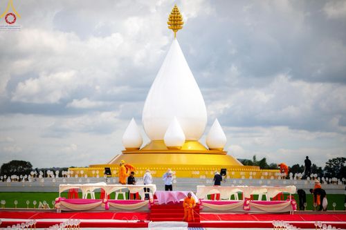 ภาพ No.211122:วันเสาร์ที่ 15 มีนาคม พ.ศ. 2568  การเตรียมงานของเจ้าหน้าที่ เพื่องานฉลองปทุมเจดีย์ ณ ศูนย์อบรมเยาวชนปัตตานี