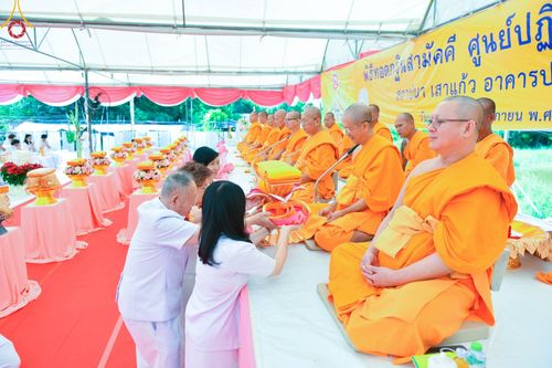 ภาพ No.95381:พิธีทอดกฐินสามัคคี เพื่อสร้างอาคาร 80 ปี หลวงพ่อธัมมชโย ณ ศูนย์ปฏิบัติธรรมวิหารแดง อำเภอวิหารแดง จ.สระบุรี วันที่ 18 พฤศจิกายน พ.ศ. 2566