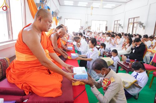 ภาพ No.114711:พิธีทอดผ้าป่าทำนุบำรุงศาสนสถาน ณ วัดปรางค์หลวง ต.บางม่วง อ.บางใหญ่ จ.นนทบุรี วันที่ 18 มกราคม พ.ศ. 2567