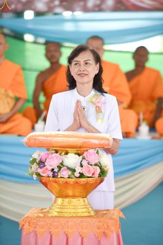 ภาพ No.249365:วันที่ 28 กันยายน พ.ศ. 2568 พิธีทอดผ้าป่าแผ่นบันมงคลมหาเศรษฐี อาคาร 80 ปี หลวงพ่อธัมมชโย ณ ศูนย์ปฏิบัติธรรมวิหารแดง ต.เจริญธรรม อ.วิหารแดง จ.สระบุรี