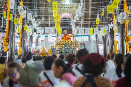 ภาพ No.169990:พิธีทอดกฐิน ณ วัดเขาสมอระบัง จ.เพชรบุรี ในโครงการกฐินสามัคคีทั่วไทย 30,000 วัด บูชาธรรม 80 ปี หลวงพ่อธัมมชโย โดยคณะศิษยานุศิษย์วัดพระธรรมกาย วันที่ 26 ตุลาคม พ.ศ. 2567