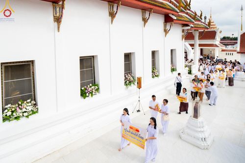 ภาพ No.162709:โครงการกฐินสามัคคีทั่วไทย 30,000 วัด บูชาธรรม 80 ปี หลวงพ่อธัมมชโย โดย คณะศิษยานุศิษย์วัดพระธรรมกาย ณ วัดโบสถ์บน จ.นนทบุรี วันที่ 19 ตุลาคม พ.ศ. 2567
