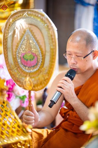 ภาพ No.94261:พิธีทอดกฐินสามัคคีทั่วไทย 5,000 วัด ณ วัดกล้าชอุ่ม จ.ปทุมธานี วันที่ 12 พฤศจิกายน พ.ศ. 2566