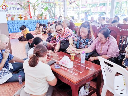 ภาพ No.168826:พิธีทอดกฐิน ณ วัดจันทรังษี จ.ปราจีนบุรี ในโครงการกฐินสามัคคีทั่วไทย 30,000 วัด บูชาธรรม 80 ปี หลวงพ่อธัมมชโย โดยคณะศิษยานุศิษย์วัดพระธรรมกาย วันที่ 20 ตุลาคม พ.ศ. 2567