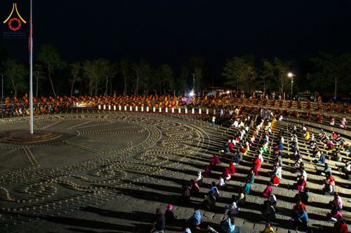 ภาพ No.210461:วันเสาร์ที่ 8 มีนาคม พ.ศ. 2568 พิธีจุดประทีป โครงการบรรพชาสามเณรชาวเนปาล 500 รูป ณ ชาตสถานอุทยานลุมพินีวัน ที่ประสูติขององค์สมเด็จพระสัมมาสัมพุทธเจ้า ลุมพินี ประเทศเนปาล