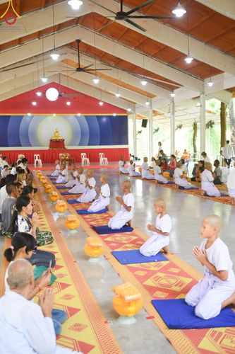 ภาพ No.135201:พิธีตัดปอยผม, พิธีขอขมารับผ้าไตร, พิธีบรรพชา, พิธีถวายบาตร ในโครงการบรรพชาสามเณร ฟื้นฟูพระพุทธศาสนาทั่วไทย  ณ ศูนย์ปฏิบัติธรรมบุญประสาน ต.พญาเย็น อ.ปากช่อง จ.นครราชสีมา วันที่ 5 เมษายน พ.ศ. 2567