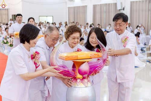 ภาพ No.241282:วันอาทิตย์ที่ 24 สิงหาคม พ.ศ.2568 พิธีปฐมผ้าป่าสถาปนาองค์พระเจดีย์เพื่อสร้างสันติภาพโลก พิธีไถ่ชีวิตโค สร้างมหากุศลด้วยการให้ชีวิตสัตว์เป็นทาน ณ ศูนย์ปฏิบัติธรรมสระบุรี อ.พระพุทธบาท จ.สระบุรี