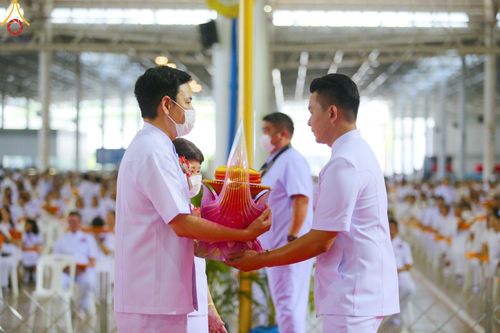 ภาพ No.134554:V.35 เพื่อบุญต้นเดือน การรับบุญของเจ้าหน้าที่หน่วยงานต่างๆ เพื่องานบุญวันอาทิตย์ต้นเดือน ณ วัดพระธรรมกาย วันที่ 7 เมษายน พ.ศ. 2567