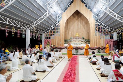 ภาพ No.234194:พิธีมุทิตาสักการะ "พระสิริรัตนเมธี" เจ้าคณะจังหวัดเลย ,พิธีถวายไทยธรรม ๙ วัด และพิธีทอดผ้าป่าเพื่อสร้างทุกสิ่ง  ในวาระทำบุญครบรอบ ๑๐ ปี ณ ศูนย์ปฏิบัติธรรมแก้วภูเรือ อ.ภูเรือ จ.เลย