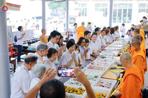 ภาพ No.115038:พิธีถวายภัตตาหารเป็นสังฆทาน แด่คณะพระธรรมยาตรา ปีที่ 12 วันที่ 19 มกราคม พ.ศ. 2567 ณ วัดโบสถ์(บน) บางคูเวียง จ.นนทบุรี