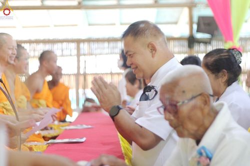 ภาพ No.83132:พิธีทอดผ้าป่ากำเเพงเเก้วเฟส 2 เฟสสำเร็จ  แผ่นดินอันศักดิ์สิทธิ์ สถานที่สถาปนา ปทุมเจดีย์ พระพุทธเจ้าห้าพระองค์  ณ ศูนย์อบรมเยาวชนปัตตานี อ.หนองจิก จ.ปัตตานี ในวันอาทิตย์ ที่ 25 มิถุนายน พ.ศ. 2566