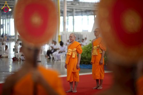 ภาพ No.237420:วันอาทิตย์ที่ 10 สิงหาคม พ.ศ.2568 พิธีมอบใบประกาศเกียรติคุณ โครงการสอบบาลี "ฉลองแชมป์" บูชาธรรม 80 ปี หลวงพ่อธัมมชโย ประจำปี 2568 และ พิธีมอบดวงแก้วสามเณรทรงบาลีไวยากรณ์ ณ สภาธรรมกายสากล วัดพระธรรมกาย ปทุมธานี