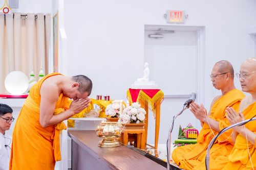 ภาพ No.234580:วันอาทิตย์ที่ 20 กรกฎาคม  พ.ศ.2568 พิธีทอดผ้าป่าภาคพื้นอเมริกา พิธีเจริญพระพุทธมนต์ ฉลองอาคารแก้วธรรมชัยรัตนอนันต์ วัดพระธรรมกายเทนเนสซี ประเทศสหรัฐอเมริกา