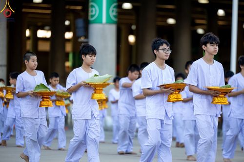 ภาพ No.132629:พิธีปลงผมยุวธรรมทายาท รุ่นที่ 32 มัชฌิมธรรมทายาท รุ่นที่ 28 ณ ลานธรรม วัดพระธรรมกาย วันเสาร์ที่ 30 มีนาคม พ.ศ. 2567