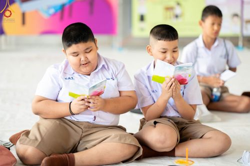 ภาพ No.103766:วันรวมพลังเด็กดี V-Star ผู้นำฟื้นฟูศีลธรรมโลก "รักษ์บวร รักษ์ศีล ๕ จังหวัดปทุมธานี" ปีที่ 5 ปีการศึกษา 2566 ณ วัดสายสุวพรรณ จ.ปทุมธานี วันศุกร์ที่ 22 ธันวาคม พ.ศ. 2566