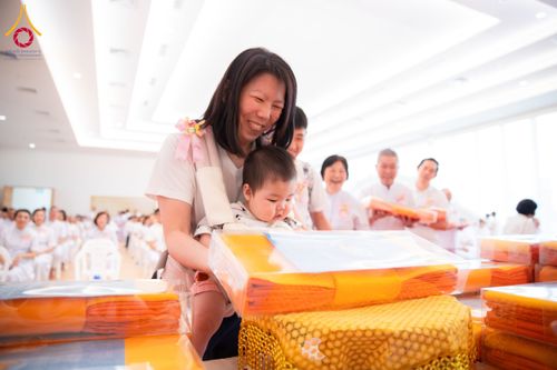 ภาพ No.172012:พิธีทอดกฐิน วัดพระธรรมกายสิงคโปร์ วันอาทิตย์ที่ 27 ตุลาคม พ.ศ. 2567