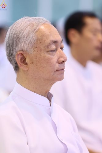ภาพ No.323632:วันที่ 22 เมษายน พ.ศ.2569(วันคุ้มครองโลก) งานถวายมหาสังฆทาน 40,000 กว่าวัดทั่วประเทศ พิธีภาคสาย ปฏิบัติธรรม ,  พิธีมอบปัจจัยช่วยเหลือครู 4 จังหวัดชายแดนภาคใต้
