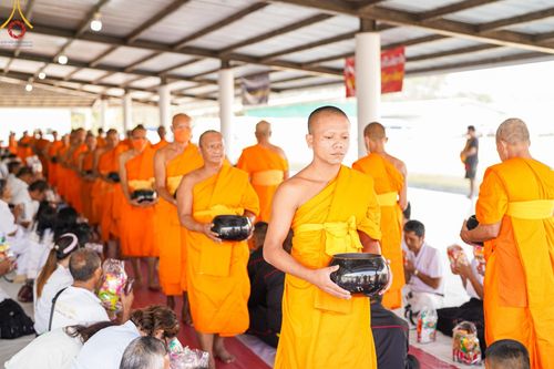 ภาพ No.123862:พิธีถวายสังฆทาน 323 วัด 4 จังหวัดชายแดนภาคใต้ ครั้งที่ 166 ณ ศูนย์ปฏิบัติธรรมภาคใต้ อ.บางกล่ำ จ.สงขลา วันเสาร์ที่ 17 กุมภาพันธ์ พ.ศ. 2567