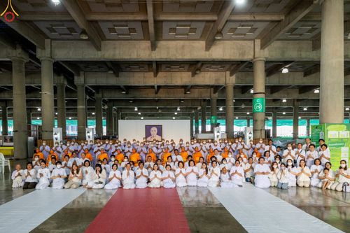 ภาพ No.87046:พิธีตัดปอยผมและปลงผมนาคธรรมทายาท ในโครงการอุปสมบทหมู่บูชาธรรม 106 ปี วันครูผู้ค้นพบวิชชาธรรมกาย ในวันอาทิตย์ที่ 3 กันยายน พ.ศ. 2566 ณ วัดพระธรรมกาย