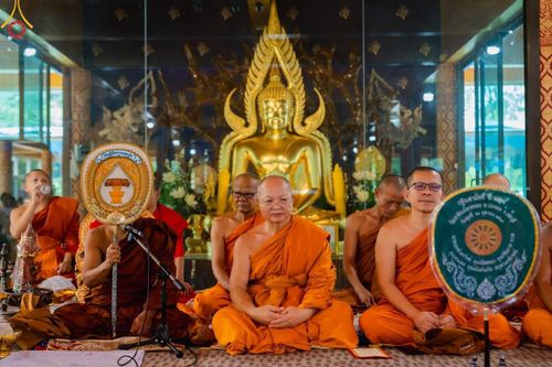 ภาพ No.166734:พิธีทอดกฐิน ณ วัดเขาดินมังกรทอง อ.บ่อทอง จ.ชลบุรี  ในโครงการกฐินสามัคคีทั่วไทย 30,000 วัด บูชาธรรม 80 ปี หลวงพ่อธัมมชโย โดยคณะศิษยานุศิษย์วัดพระธรรมกาย วันที่ 23 ตุลาคม พ.ศ. 2567