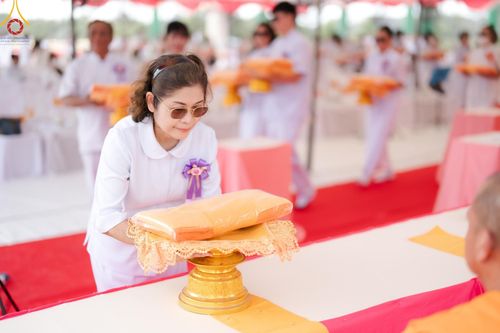 ภาพ No.123971:พิธีทอดผ้าป่า ปิดแผ่นทองค้ำฟ้า ครบรอบ 1 ปี สถาปนาอาคาร 80 ปี หลวงพ่อธัมมชโย ณ ศูนย์ปฏิบัติธรรมวิหารแดง ตำบลเจริญธรรม อำเภอวิหารแดง จ.สระบุรี วันที่ 18 กุมภาพันธ์ พ.ศ. 2567