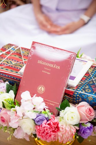 ภาพ No.228300:วันอาทิตย์ที่ 8 มิถุนายน พ.ศ. 2568 พิธีถวายทุนสนับสนุนพระไตรปิฎกฉบับธรรมชัย และอนุรักษ์คัมภีร์โบราณ ณ ห้องแก้วสารพัดนึก 2 วัดพระธรรมกาย