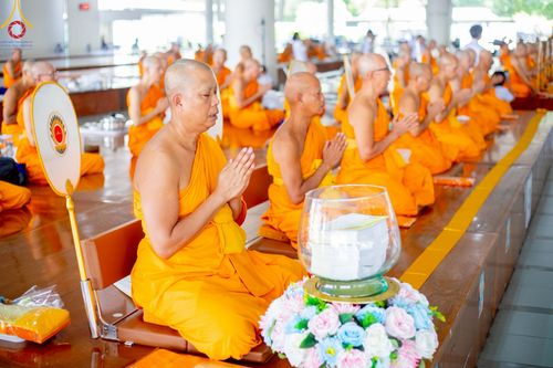 ภาพ No.213250:วันศุกร์ที่ 28 มีนาคม พ.ศ. 2568 (วันพระ แรม 15 ค่ำ เดือน 4) พิธีบุพเปตพลี ครั้งที่ 161 ร่วมอุทิศบุญแด่หมู่ญาติที่ล่วงลับไปแล้ว และสืบทอดอายุพระพุทธศาสนา ณ หอฉันคุณยายอาจารย์ฯ วัดพระธรรมกาย