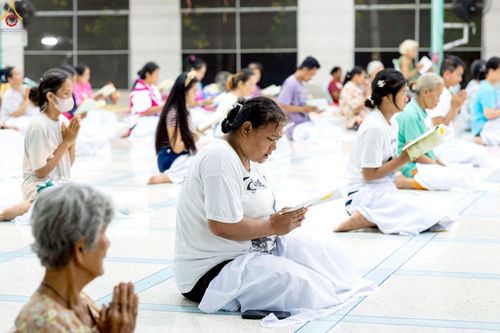 ภาพ No.235378:วันที่ 30-31 กรกฎาคม พ.ศ. 2568 วัดพระธรรมกาย มูลนิธิธรรมกาย ร่วมกับศูนย์ส่งเสริมศีลธรรมจังหวัดสุรินทร์ เปิดศูนย์พักพิงชั่วคราวเพื่อช่วยเหลือประชาชน ผู้อพยพจากเหตุปะทะกันตามแนวชายแดน ไทย-กัมพูชา ตั้งแต่วันที่ 24 กรกฎาคม พ.ศ.2568 เป็นต้นไป