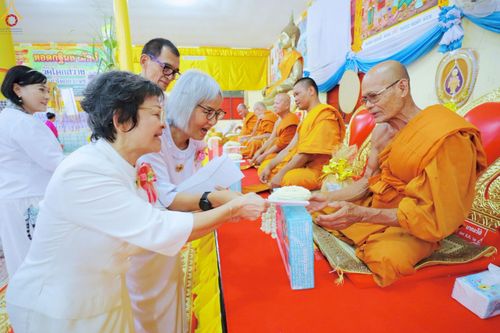 ภาพ No.272479:วันที่ 1 พฤศจิกายน พ.ศ. 2568 พิธีทอดกฐินสามัคคีทั่วไทย ณ วัดโคกสว่าง ต.สำพันตา อ.นาดี จ.ปราจีนบุรี โดยคณะศิษยานุศิษย์ บูชาธรรม 81 ปี หลวงพ่อธัมมชโย