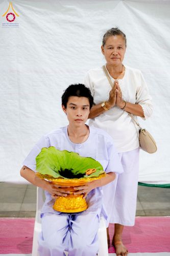 ภาพ No.143800:พิธีปลงผมยุวธรรมทายาท โครงการสามเณรโรงเรียนนานาชาติ รุ่นที่  13 ณ วิหารคด คอร์ 9 วัดพระธรรมกาย วันอาทิตย์ที่ 7 กรกฎาคม พ.ศ. 2567