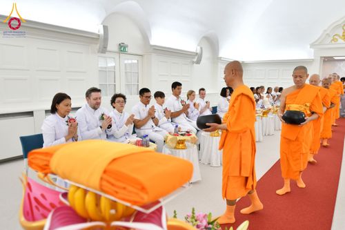 ภาพ No.171503:พิธีทอดกฐิน ณ วัดพระธรรมกายคอร์ซัวร์ ลุสท์สโกว ประเทศเดนมาร์ก วันเสาร์ที่ 19 ตุลาคม พ.ศ. 2567