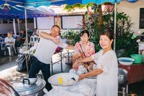 ภาพ No.168581:พิธีทอดกฐิน ณ วัดหนองหล่ม จ.เชียงใหม่ ในโครงการกฐินสามัคคีทั่วไทย 30,000 วัด บูชาธรรม 80 ปี หลวงพ่อธัมมชโย โดยคณะศิษยานุศิษย์วัดพระธรรมกาย วันที่ 23 ตุลาคม พ.ศ. 2567