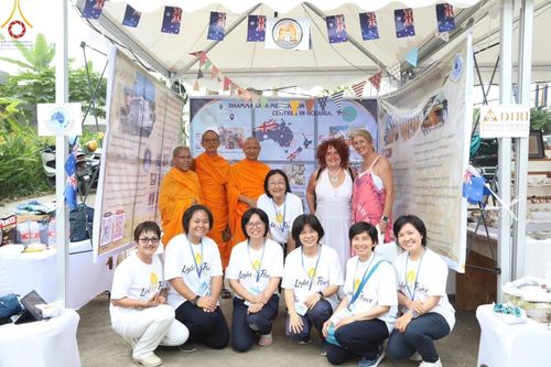 ภาพ No.156362:วัดพุทธบาหลีและวัดพระธรรมกาย จัดปฏิบัติธรรมนานาชาติ 1,151 คนจาก 78 ประเทศ ใน "วันสันติภาพสากล" ณ บาหลี อินโดนีเซีย วันเสาร์ที่ 21 กันยายน พ.ศ. 2567 เวลา 16.00-21.00 น. ณ พิพิธภัณฑ์ ARMA เมืองอูบุด จังหวัดบาหลี ประเทศอินโดนีเซีย