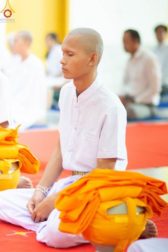 ภาพ No.101055:พิธีบรรพชาธรรมทายาท ในโครงการอุปสมบทบูชาธรรม มหาปูชนียาจารย์ พ.ศ. 2566 ณ วัดหนองไผ่ล้อม จ.ปราจีนบุรี วันที่ 2 ธันวาคม พ.ศ. 2566