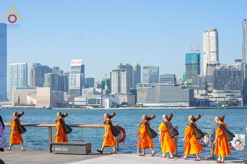 ภาพ No.68032:พิธีบรรพชาสามเณร รุ่นที่ 9 ประจำปี 2565 ณ วัดพระธรรมกายฮ่องกง ประเทศสาธารณรัฐประชาชนจีน วันที่ 24 ธันวาคม พ.ศ. 2565