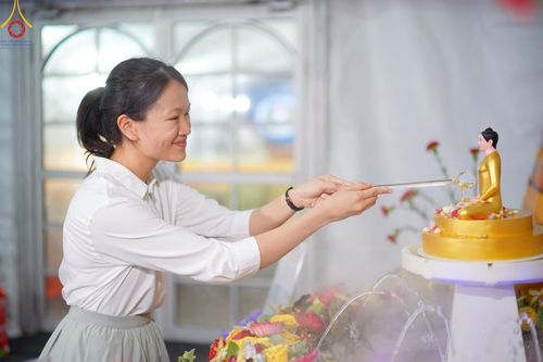 ภาพ No.137909:กิจกรรมวันวิสาขบูชา  ศูนย์ปฏิบัติธรรมกัวลาลัมเปอร์ ประเทศมาเลเซีย ระหว่างวันที่ 19-22 พฤษภาคม พ.ศ. 2567