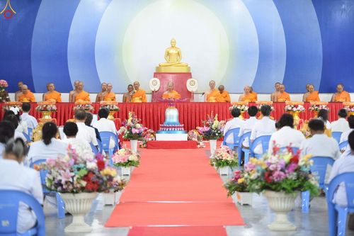 ภาพ No.254194:วันที่ 12 ตุลาคม พ.ศ. 2568 พิธีทอดกฐินสามัคคีทั่วไทย 30,000 วัด โดยคณะศิษยานุศิษย์ บูชาธรรม 81 ปี หลวงพ่อธัมมชโย ณ ศูนย์ปฏิบัติธรรมบุญประสาน  อ.ปากช่อง จ.นครราชสีมา