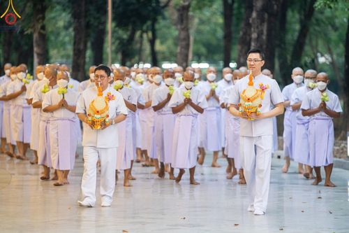 ภาพ No.112267:พิธีบรรพชาอุปสมบท โครงการอุปสมบทหมู่บูชาธรรม 115 ปี คุณยายอาจารย์ฯ, โครงการอุปสมบทหมู่ธรรมทายาท ระดับอุดมศึกษา รุ่นที่ 50 ภาคฤดูหนาว ณ โบสถ์พระไตรปิฎก วัดพระธรรมกาย จ.ปทุมธานี วันเสาร์ที่ 13 มกราคม พ.ศ. 2567