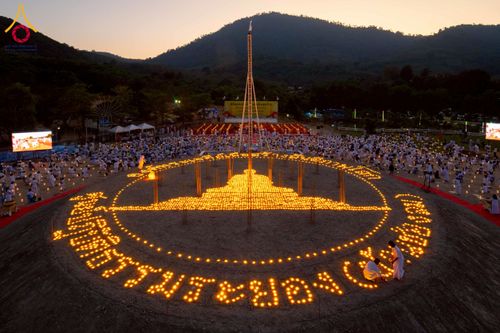 ภาพ No.275258:วันอาทิตย์ที่ 30 พฤศจิกายน พ.ศ. 2568 พิธีจุดประทีปถวายเป็นพุทธบูชา ณ ศูนย์ปฏิบัติธรรมระยอง (บ้านช่องลม)