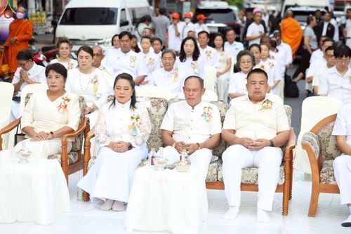 ภาพ No.236909:วันอาทิตย์ที่ 10 สิงหาคม พ.ศ. 2568 มหาสังฆทานครั้งยิ่งใหญ่ ตักบาตรพระ 10,000 รูป ถ.นิพัทธ์อุทิศ 3 ใจกลางนครหาดใหญ่ จ.สงขลา