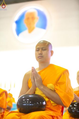 ภาพ No.207215:พิธีตักบาตร และปฏิบัติธรรมช่วงสาย ในวันมาฆบูชา วันพุธที่ 12 กุมภาพันธ์ พ.ศ. 2568 ณ วัดพระธรรมกาย จังหวัดปทุมธานี