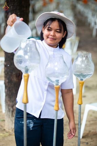 ภาพ No.88672:คณะสงฆ์ เจ้าหน้าที่ และสาธุชน ทุ่มเทแรงกายแรงใจเตรียมงาน เพื่องานวันครูผู้ค้นพบวิชชาธรรมกาย ตั้งแต่วันที่ 20 กันยายน พ.ศ. 2566