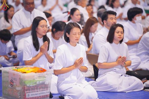 ภาพ No.126496:พิธีตักบาตร ในวันอาทิตย์ต้นเดือนที่ 3 มีนาคม พ.ศ. 2567 ณ บ้านแก้วเรือนทองคุณยายฯ วัดพระธรรมกาย