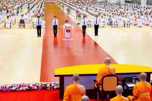 ภาพ No.124620:พิธีมอบโล่วัชรเกียรติยศ โครงการตอบปัญหาศีลธรรมเพื่อสันติภาพโลก (World-PEC) ต่างประเทศ ครั้งที่ 17 ณ ห้องแก้วสารพัดนึก 1 วัดพระธรรมกาย ในวันมาฆบูชา เสาร์ที่ 24 กุมภาพันธ์ พ.ศ. 2567