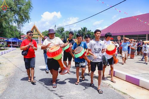 ภาพ No.179229:พิธีทอดกฐิน ณ วัดถ้ำคีรีวงศ์ อ.เปิ้นดัง รัฐเคด้าห์ ประเทศมาเลเซีย ในโครงการกฐินสามัคคีทั่วไทย 30,000 วัด บูชาธรรม 80 ปี หลวงพ่อธัมมชโย โดยคณะศิษยานุศิษย์วัดพระธรรมกาย วันที่ 1 พฤศจิกายน พ.ศ. 2567